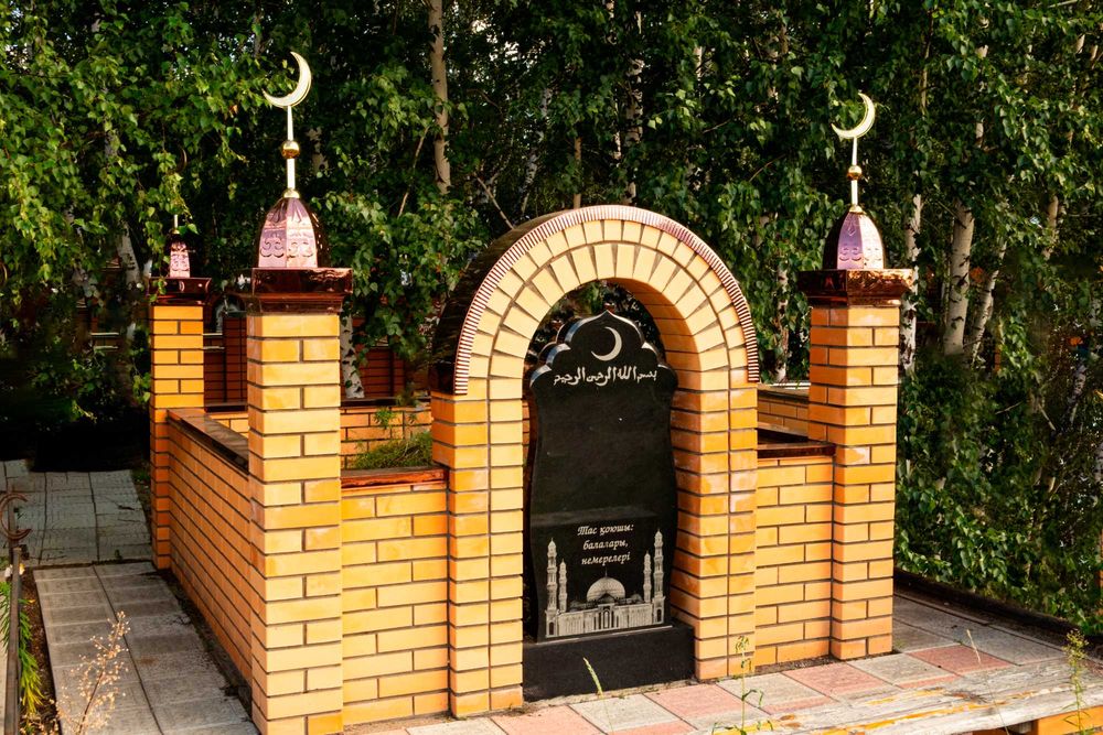 Куполы и полумесяцы для мечетей и мазаров