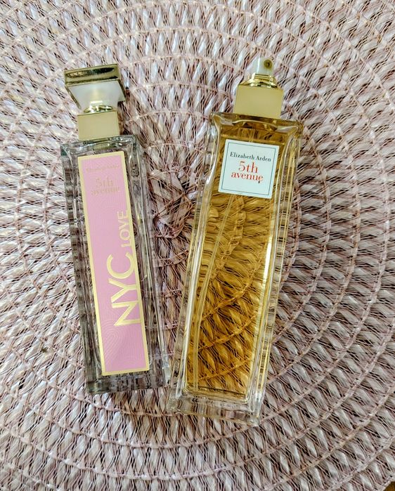 Lot parfumuri Elizabeth Arden aproape pline