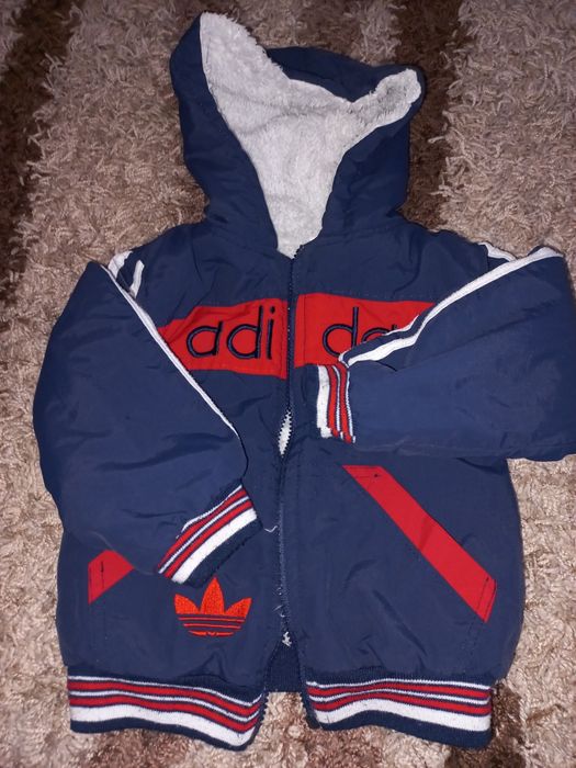 Продам утепленную курточку