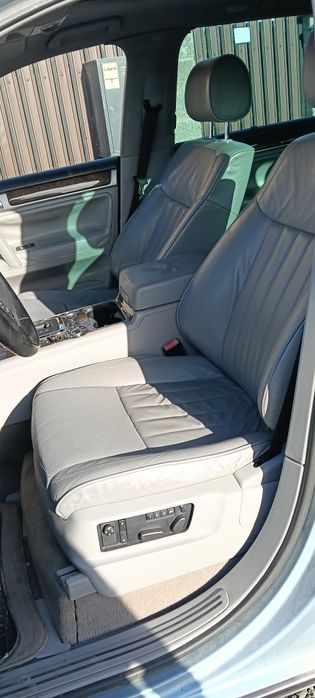 Vând Touareg 3.0 V6 BKS facelift