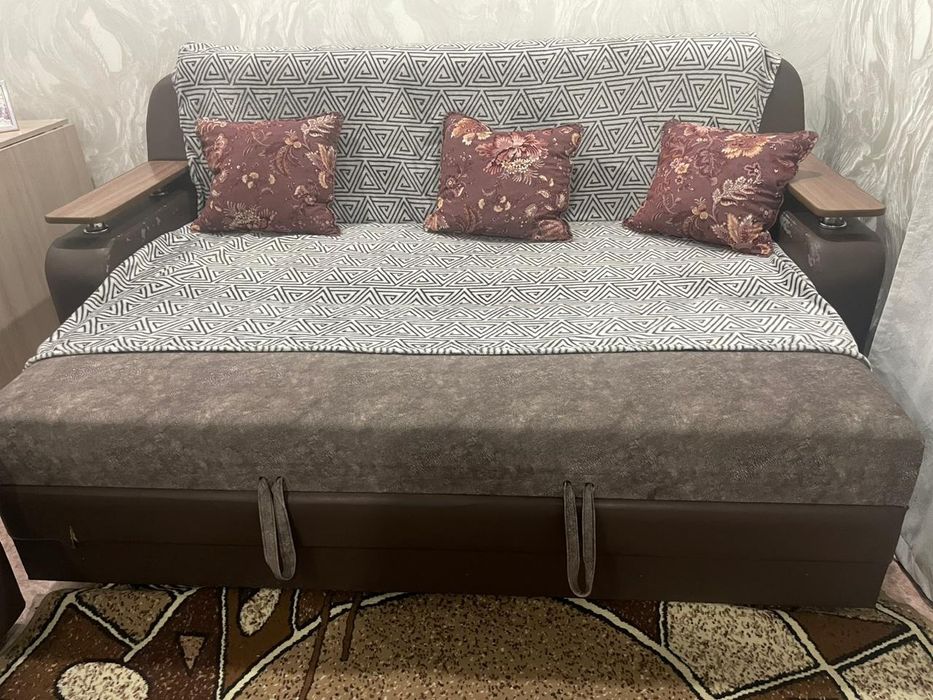 Продам диван хорошем состоянии