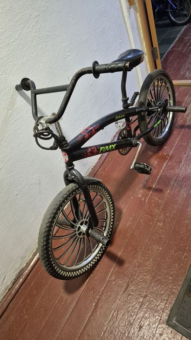 Трюковой велосипед BMX