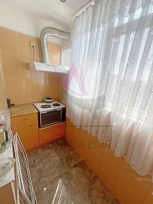 Дава се под наем Едностаен апартамент в Варна, Младост 1 - 29 кв.м за 225 € - Снимка #1