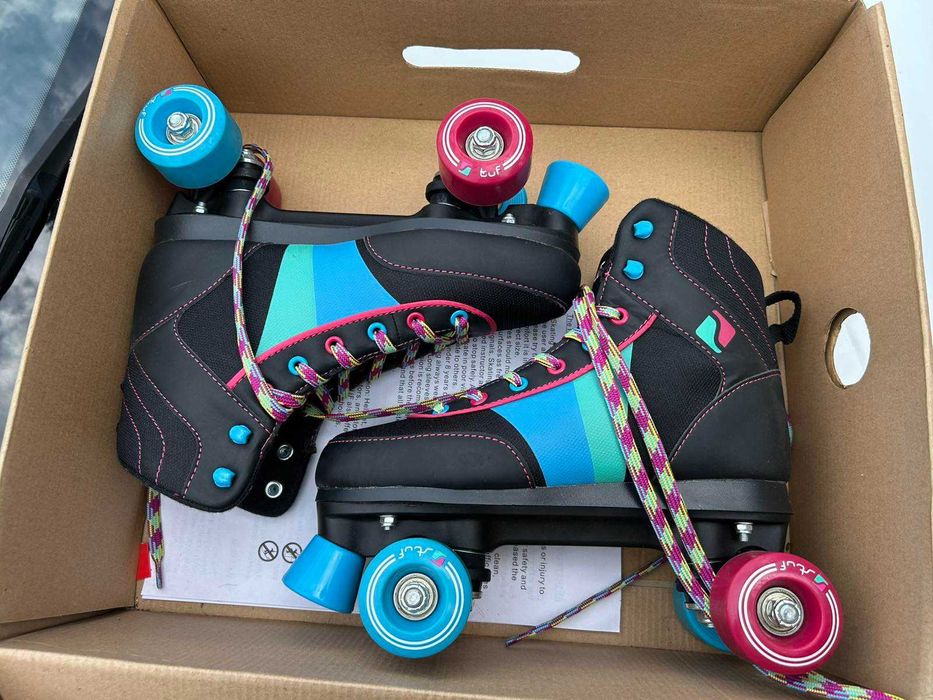 Дамски ролери-Rose Roller Skate