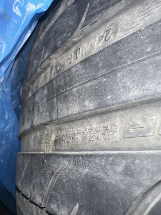 Летни гуми 245/40/17 и 225/45/17