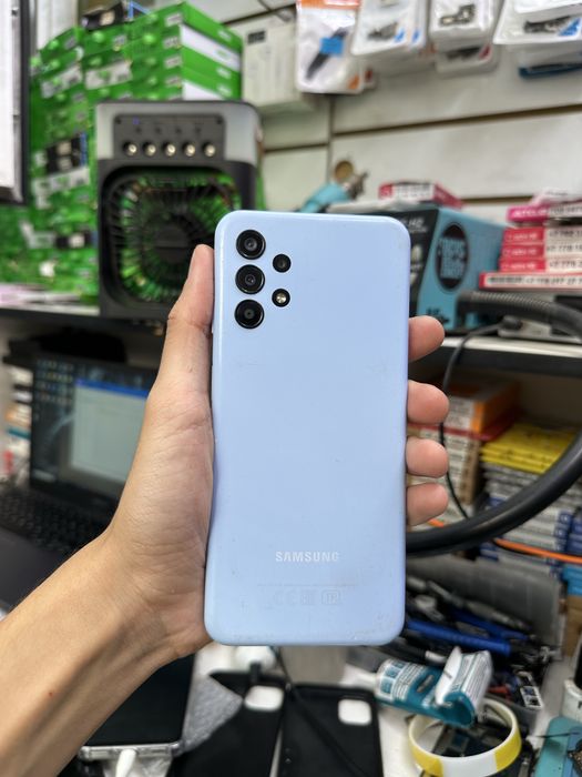 Samsung A13 память: 4/128GB продается