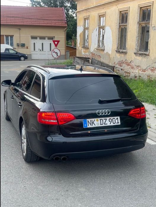 Audi A4 B8 2.0 TDI 143CP S-Line Automatik