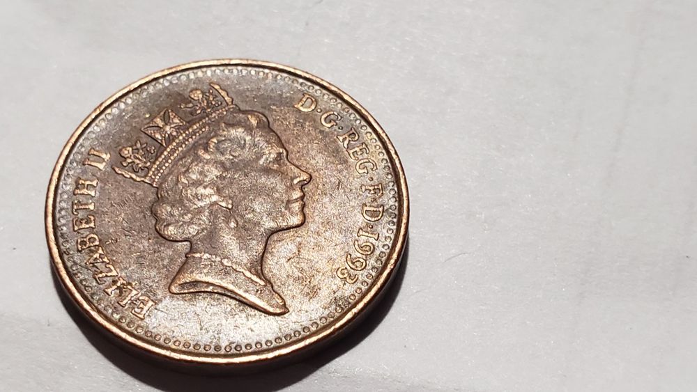 Продам монеты разные