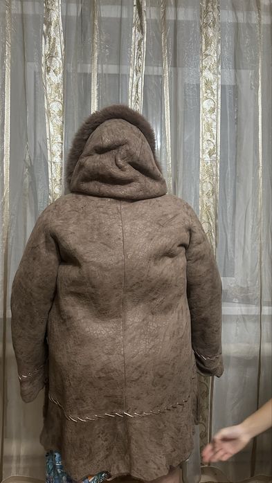 Продам женскую дубленку