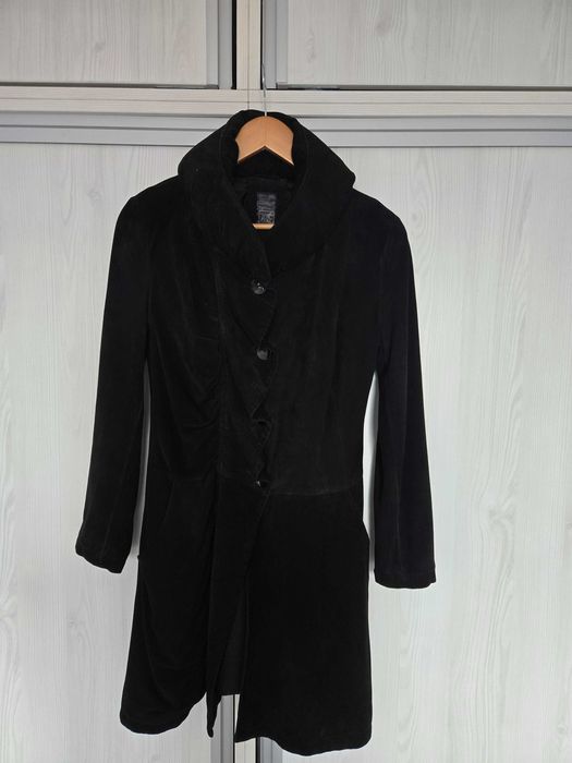 Haina de dama, din piele intoarsa!