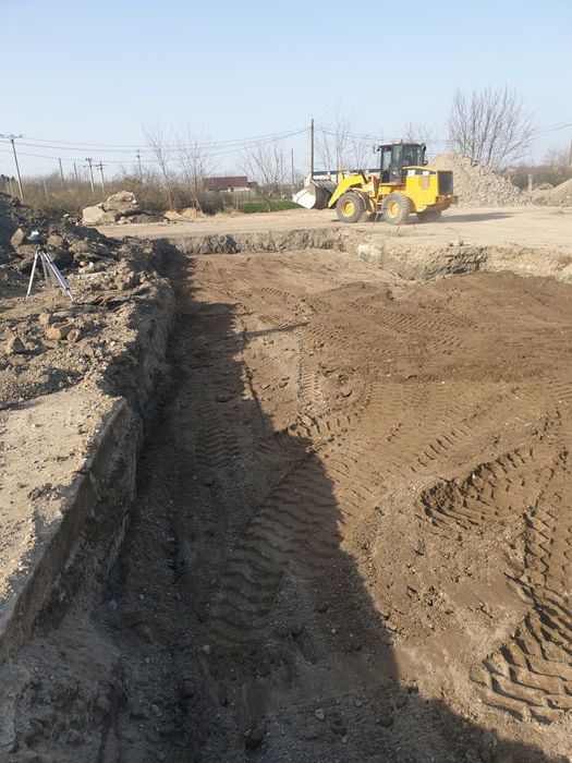 Deszapezire buldoexcavator volă  bobcat