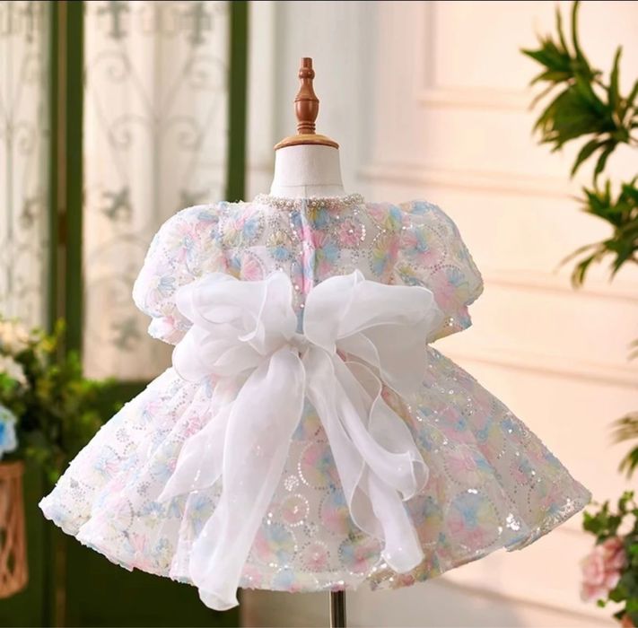 Продам платье на девочку