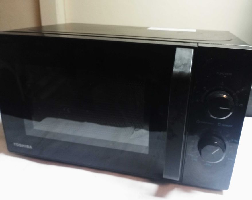 Микровълнова фурна TOSHIBA