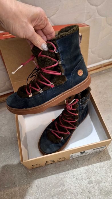 Детски боти CAMPER