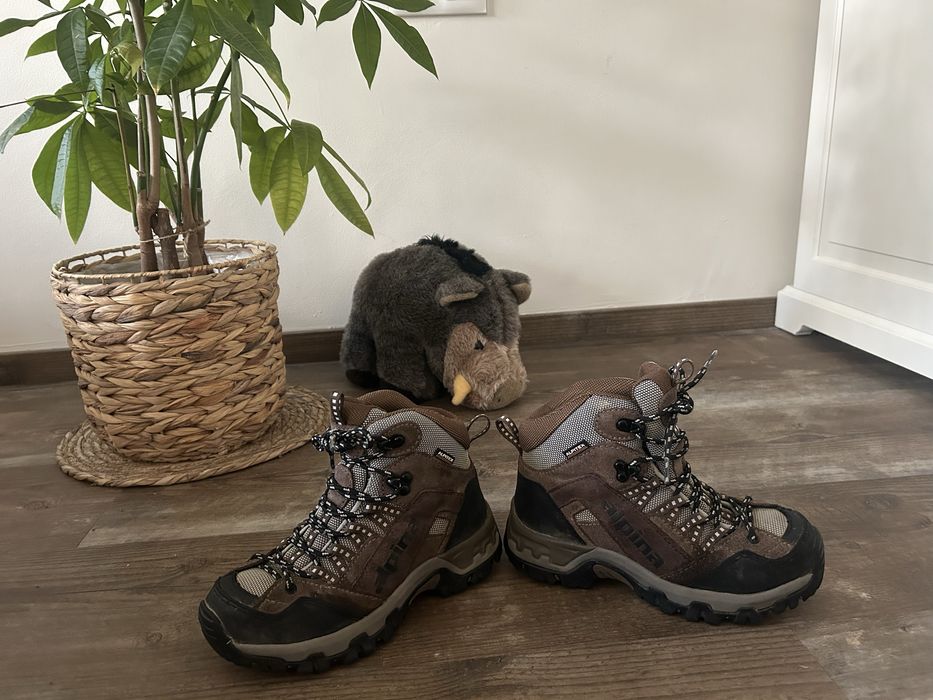 Туристически обувки 36-ти номер