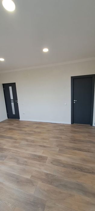 Casă modernă de vânzare în Leș - la 15 min de Oradea, 3 camere