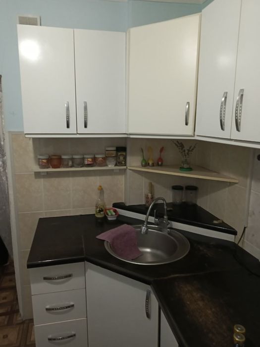 1 ком возле магазина Арбат!