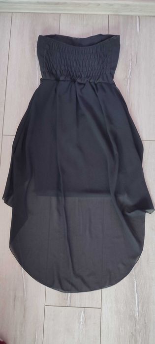 Официална рокля без презрамки