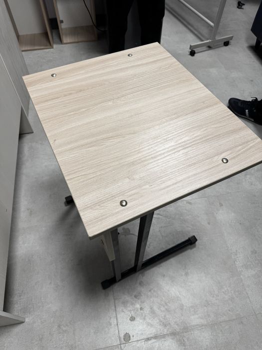 Офисная мебель, стол и парта