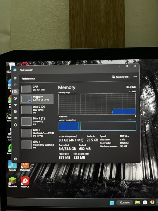Vand laptop de gaming RTX cu periferice