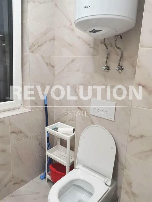 Дава се под наем Двустаен апартамент в к.к. Св.Св. Константин и Елена - 60 кв.м за 750 € - Снимка #3