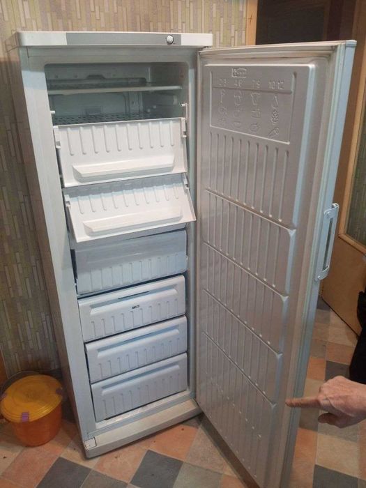 морозильник indesit