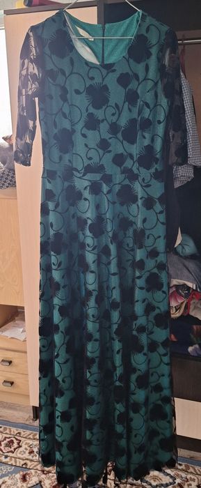 Продам вечернее платье новое не одевали