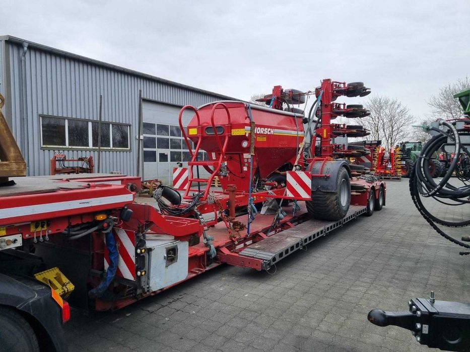 Transport Marfa National si international