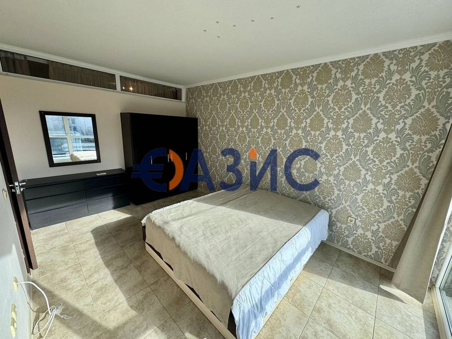 Продава се Тристаен апартамент в Несебър - 83 кв.м за 860 €/кв.м - Снимка #1