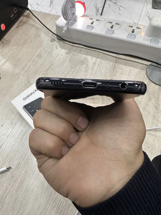 galaxy A32 6 Gb 128 Gb sotiladi