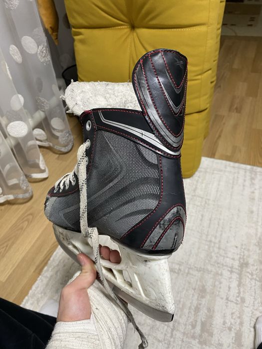 Продам коньки Bauer Vapor X30