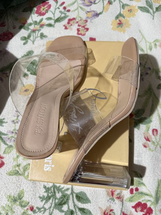 Продам летнюю обувь (босоножки)