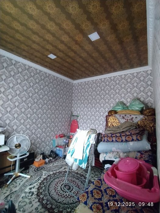 Умид қўрғонида участка