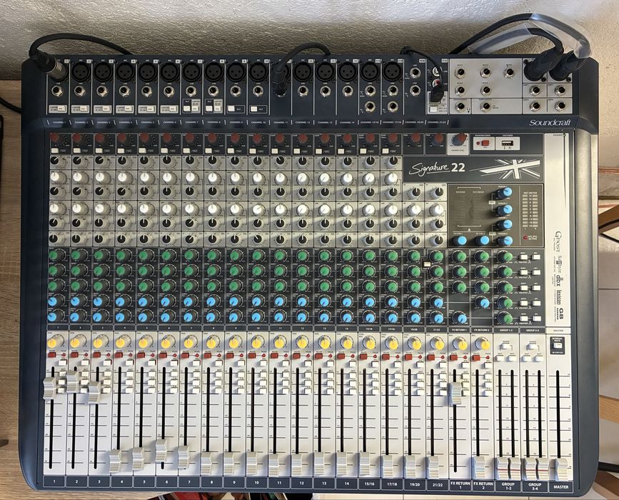 Soundcraft Signature 22 – Отлично състояние