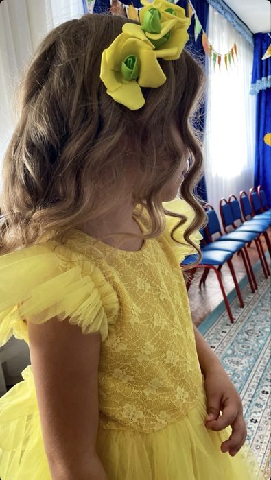Платье детское желтое