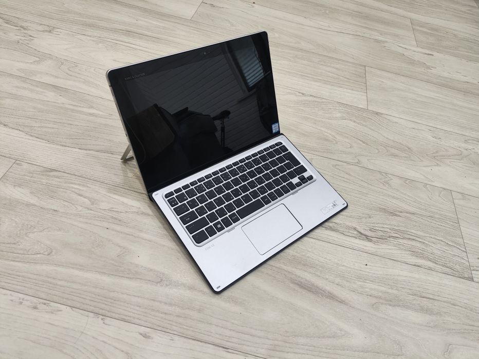 HP elite X2 1012 G1 8/256GB