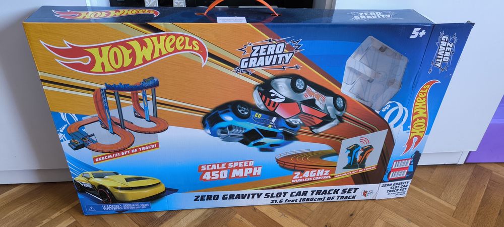 Hot wheels zero gravity, магнитна писта