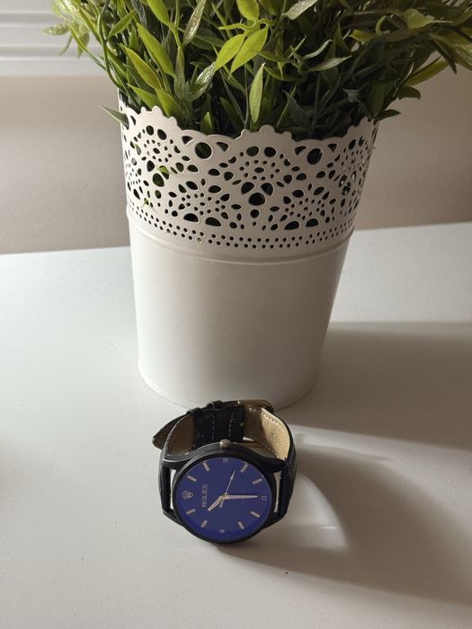 Часы мужские черные