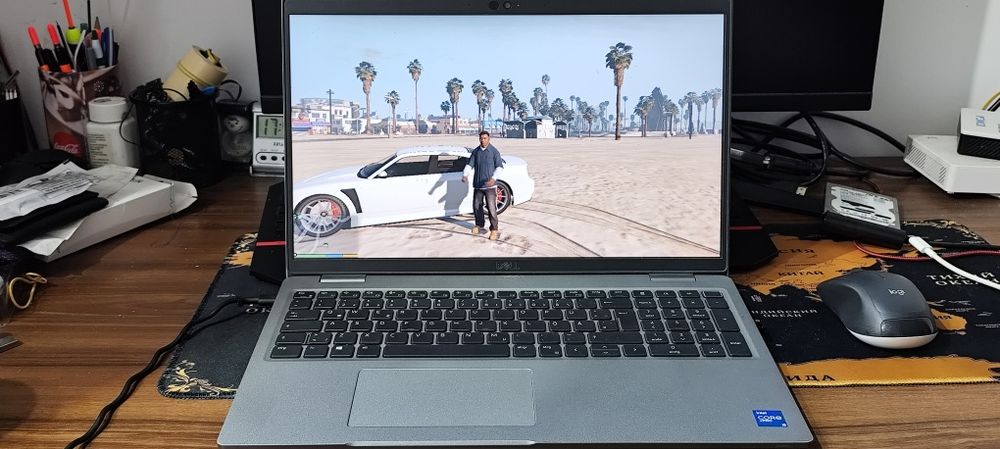 Vând laptop i5 generația 11 SSD 512 GB perfect funcțional