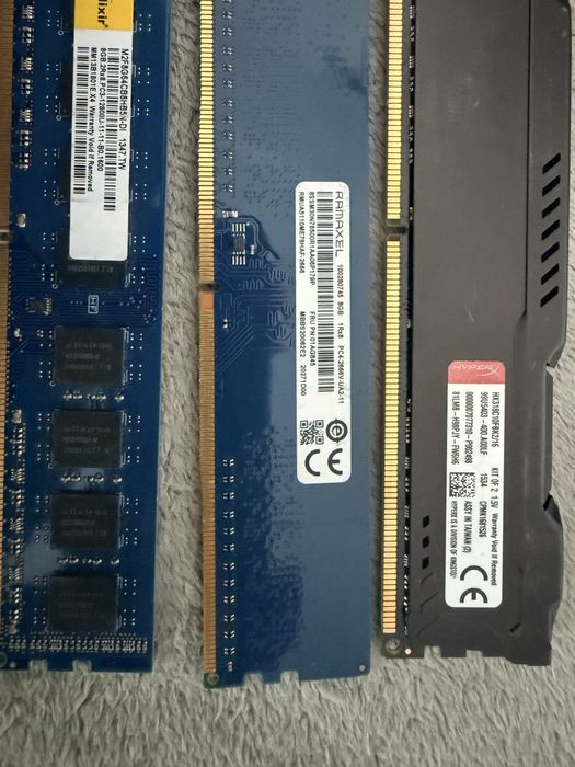 Vând memorii RAM Desktop și Laptop (DDR3 / DDR4) – Diverse modele