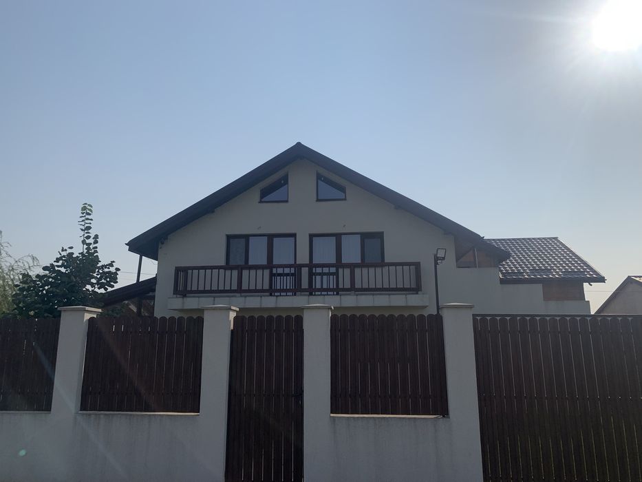 Vand casa comuna Berceni