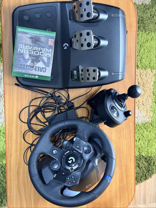 VOLAN gaming Logitech g29 XBOX series in stare foarte buna ,ca nou