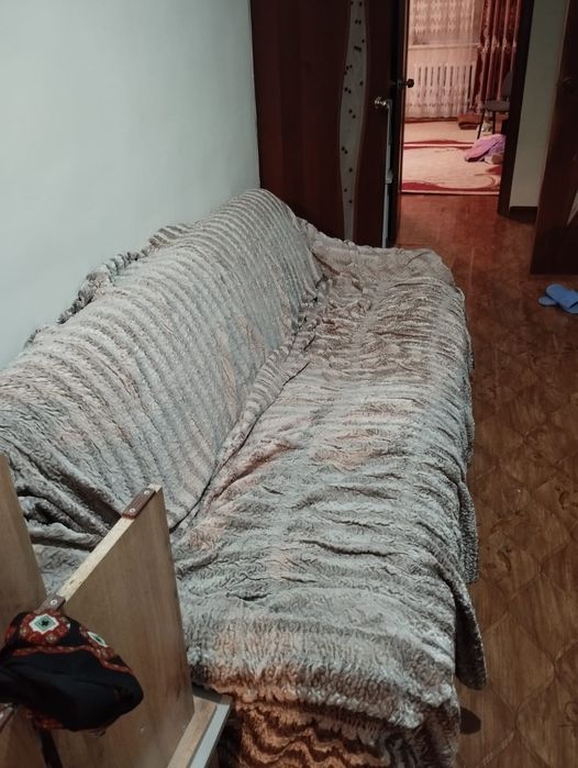 Диван с креслами продается