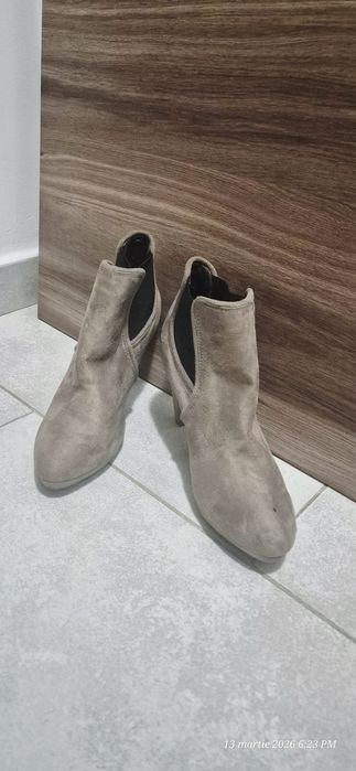 Botine purtate de 2 ori