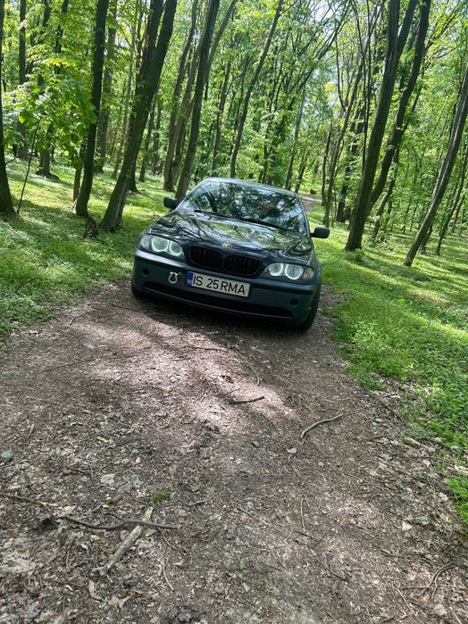 Vând BMW 318i in stare perfectă
