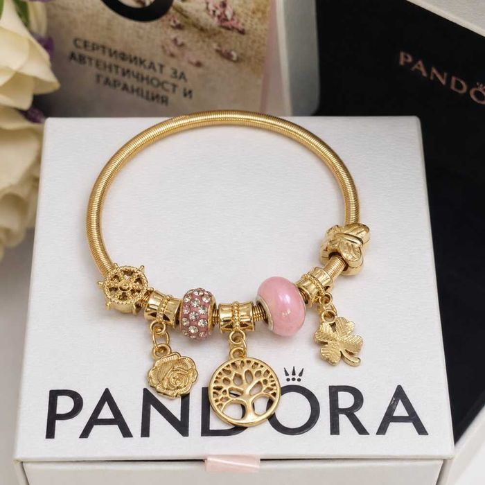 Дамски гривни Дървото на живота от PANDORA
