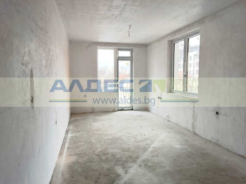 Продава се Двустаен апартамент в София, Овча купел 1 - 73 кв.м за 2466 €/кв.м - Снимка #3