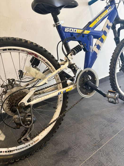 Bicicleta cu roți de 24