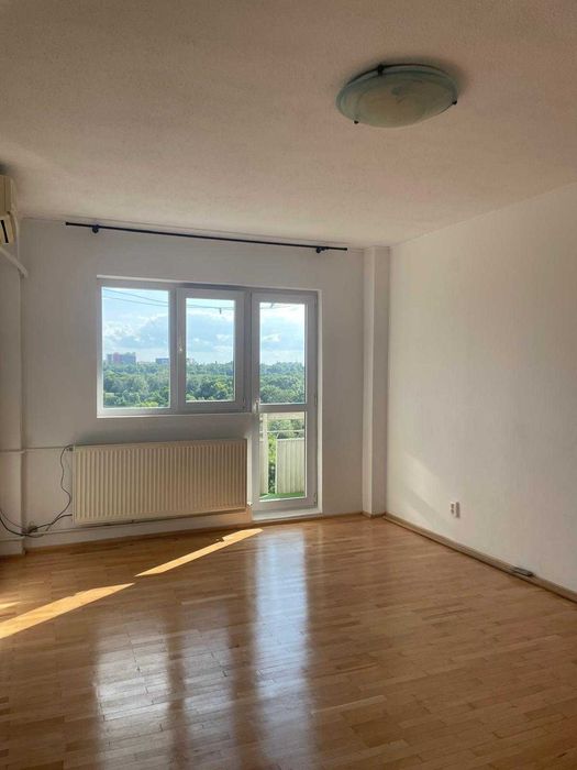 vand apartament 3 camere bd Tineretului sector 4
