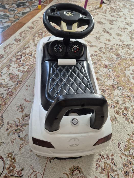 Толокар, каталка, машинка продам